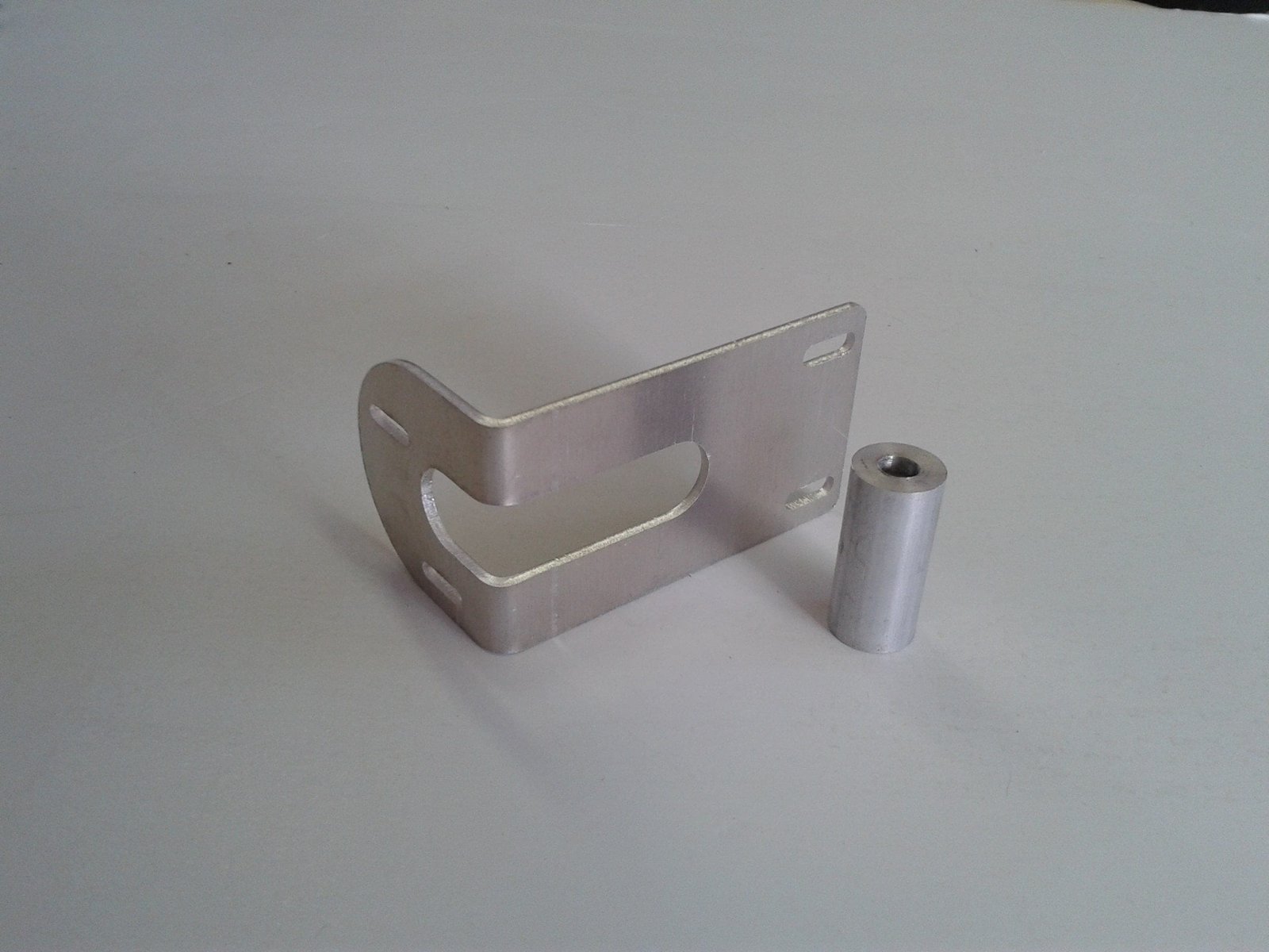 Plate and cylinder for focusers - Image 3